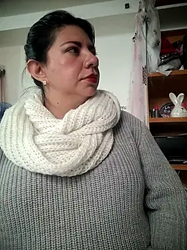 kinky momm online show from 10/30/25, 01:53