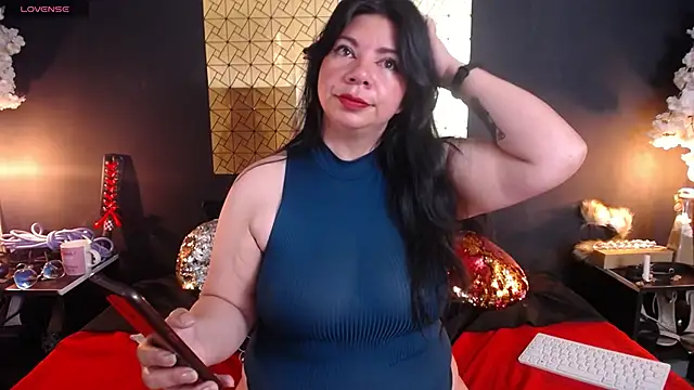 kinky momm online show from 11/27/25, 03:34