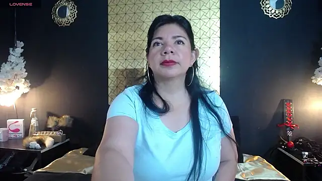 Snapshot of kinky_momm chatting on 03/12/26, 03:16 kinky momm online show from 03/12/26, 03:16