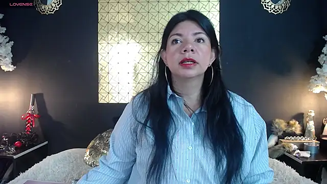 Snapshot of kinky_momm chatting on 02/13/26, 03:12 kinky momm online show from 02/13/26, 03:12