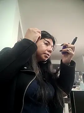 kinky momm online show from 10/03/25, 01:34