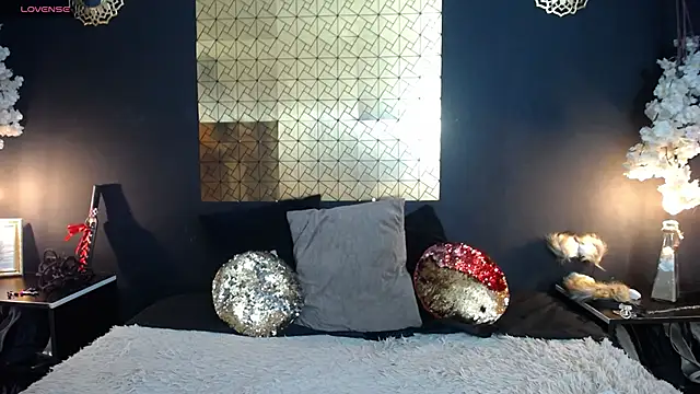 kinky momm online show from 10/13/25, 03:57