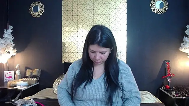 Snapshot of kinky_momm chatting on 04/10/26, 03:19 kinky momm online show from 04/10/26, 03:19