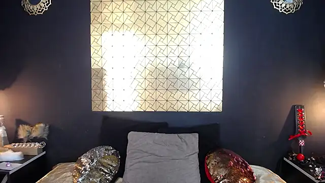 Snapshot of kinky_momm chatting on 04/08/26, 03:46 kinky momm online show from 04/08/26, 03:46