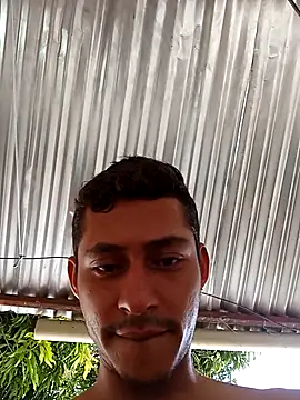 Boy hot- online show from 09/28/25, 06:59