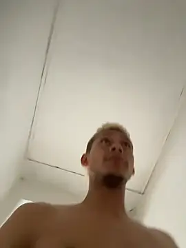 Boy hot- online show from 04/04/26, 07:31