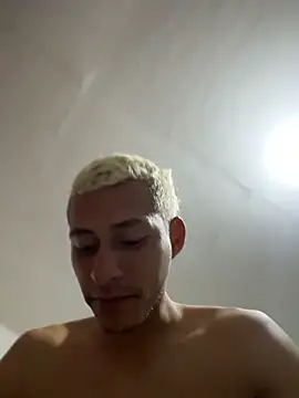 Boy hot- online show from 04/04/26, 05:58