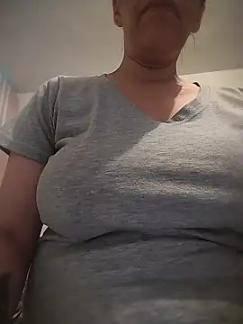 Shantey Laurent online show from 04/14/26, 12:21