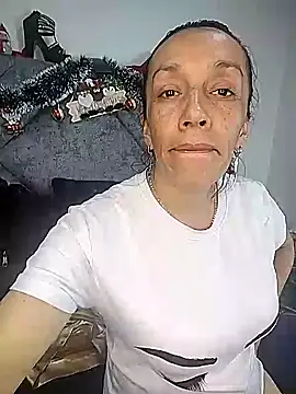 Shantey Laurent online show from 12/20/25, 02:20