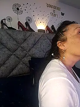 Shantey Laurent online show from 01/17/26, 02:31