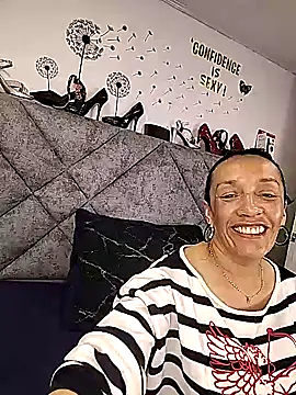 Shantey Laurent online show from 03/13/26, 06:02