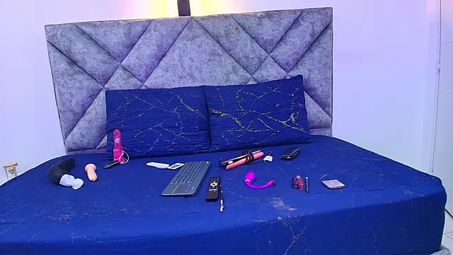 Shantey Laurent online show from 09/20/25, 02:00