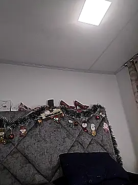 Shantey Laurent online show from 12/13/25, 08:04