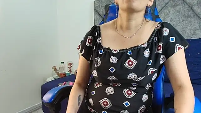 Shantey Laurent online show from 03/08/26, 02:31