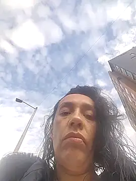 Shantey Laurent online show from 04/02/26, 12:01