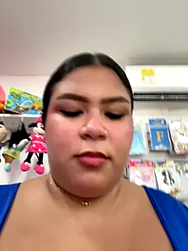 Snapshot of Julietafosters chatting on 09/18/25, 08:12 Julietafosters online show from 09/18/25, 08:12