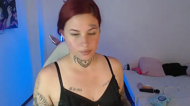 Maddy Vicius19 online show from 10/15/25, 08:28