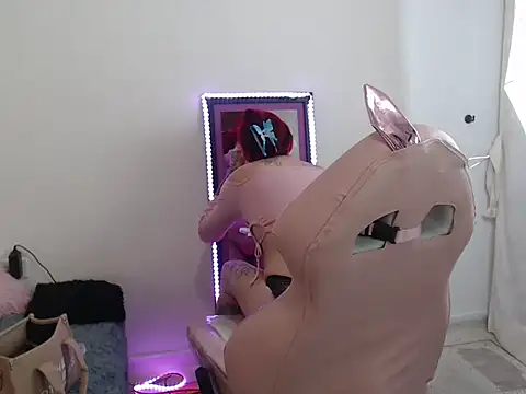 Maddy Vicius19 online show from 09/21/25, 08:14