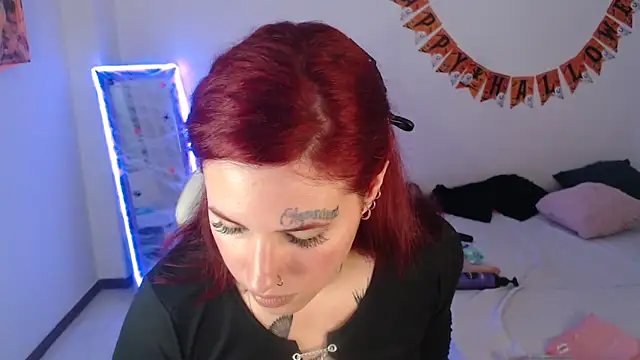 Maddy Vicius19 online show from 10/30/25, 08:28