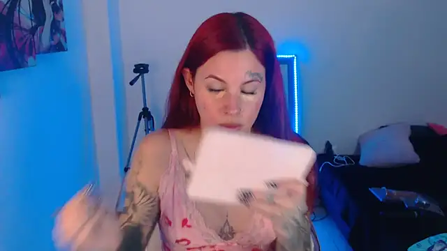 Maddy Vicius19 online show from 11/20/25, 09:58