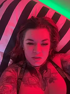 Sabien DeMonia online show from 10/26/25, 07:47