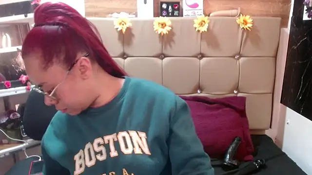 MIA  SPENCER online show from 10/01/25, 06:12