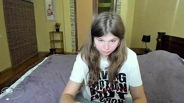 Lilly Jess online show from 09/19/25, 06:23