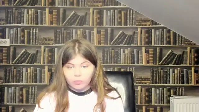 Lilly Jess online show from 11/08/25, 05:27