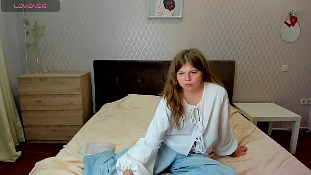 Lilly Jess online show from 09/23/25, 06:48