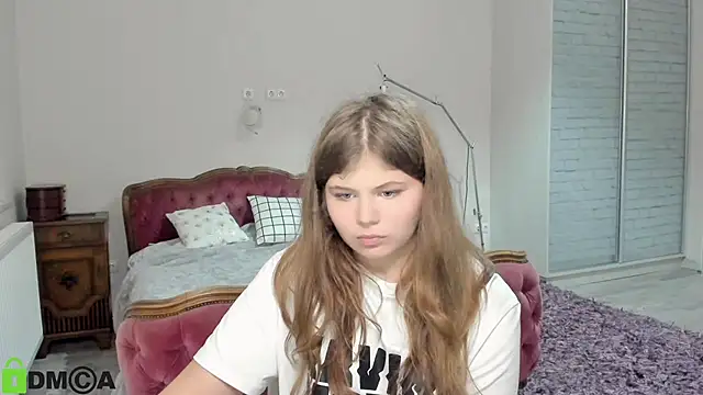 Lilly Jess online show from 11/25/25, 09:04