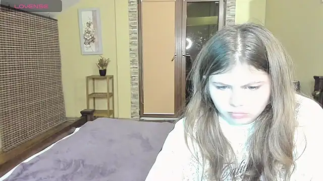 Lilly Jess online show from 10/17/25, 06:53