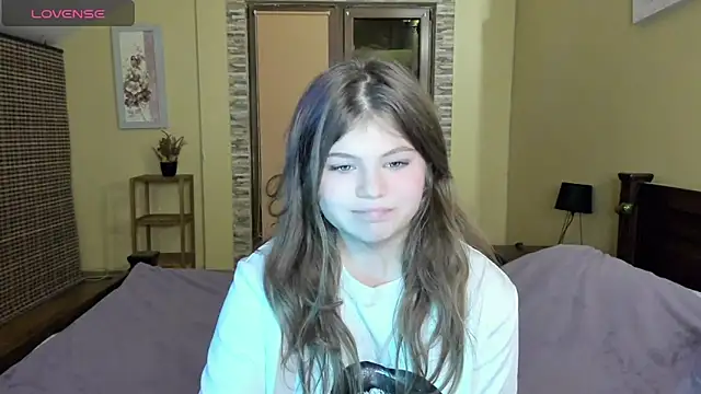 Lilly Jess online show from 10/13/25, 06:20