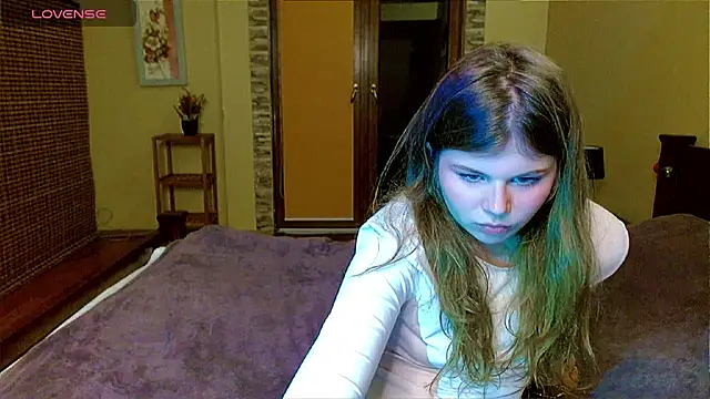 Lilly Jess online show from 10/07/25, 05:58