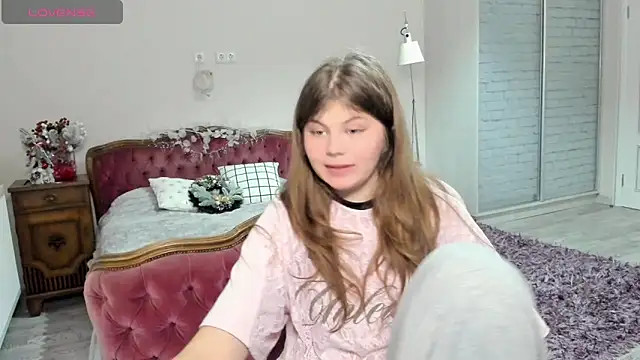 Lilly Jess online show from 12/13/25, 08:26