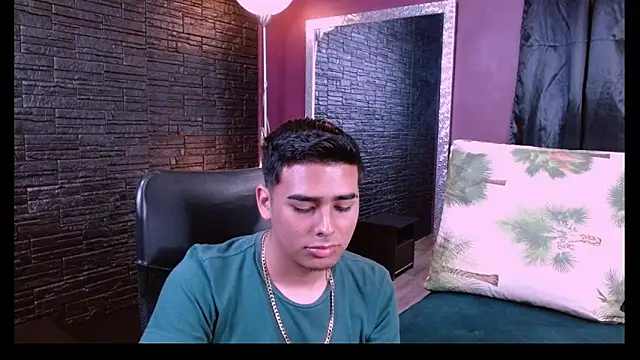 Matthewlodge online show from 11/07/25, 01:48