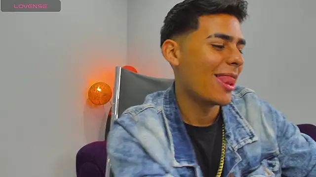 Matthewlodge online show from 11/29/25, 01:22