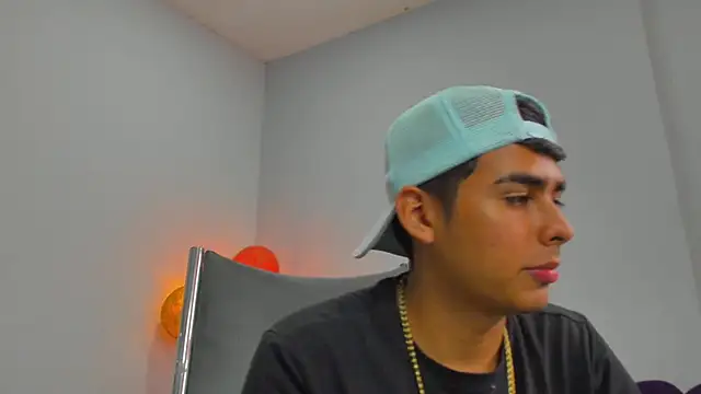 Matthewlodge online show from 11/25/25, 02:28