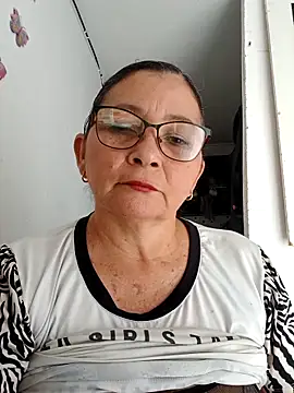 Snapshot of marfil_milf chatting on 09/11/25, 03:12 marfil milf online show from 09/11/25, 03:12