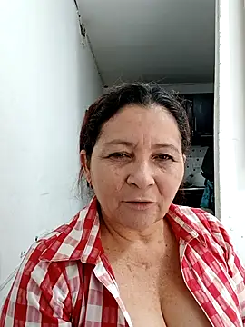Snapshot of marfil_milf chatting on 09/20/25, 01:05 marfil milf online show from 09/20/25, 01:05