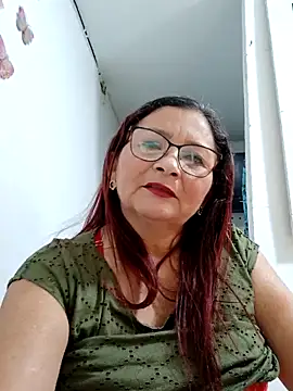 Snapshot of marfil_milf chatting on 10/16/25, 04:48 marfil milf online show from 10/16/25, 04:48