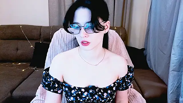 Charming Mysteriousss online show from 03/14/26, 07:53