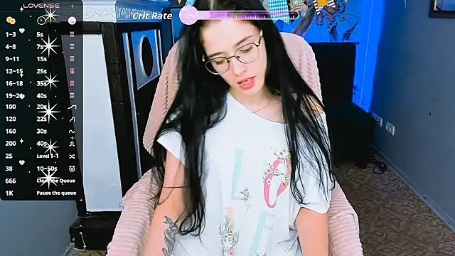 Snapshot of Charming_Mysteriousss chatting on 09/23/25, 12:34 Charming Mysteriousss online show from 09/23/25, 12:34