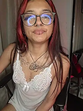 carolinerue online show from 04/08/26, 09:00