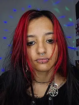 carolinerue online show from 04/01/26, 07:53