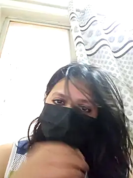 Snapshot of Punecouple5 chatting on 10/11/25, 12:28 Punecouple5 online show from 10/11/25, 12:28