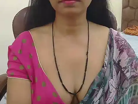 MISS SOMIYA online show from 06/27/26, 09:15
