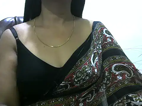 Snapshot of MISS_SOMIYA chatting on 10/15/25, 05:54 MISS SOMIYA online show from 10/15/25, 05:54