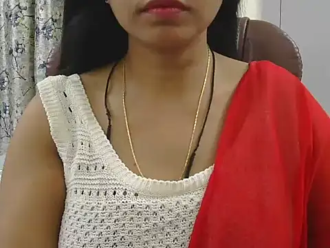 Snapshot of MISS_SOMIYA chatting on 04/14/26, 04:45 MISS SOMIYA online show from 04/14/26, 04:45