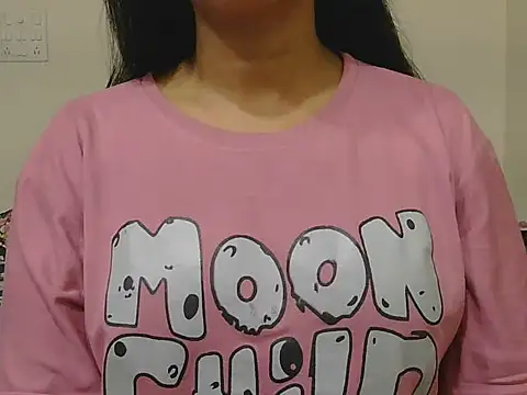 MISS SOMIYA online show from 06/11/26, 07:33