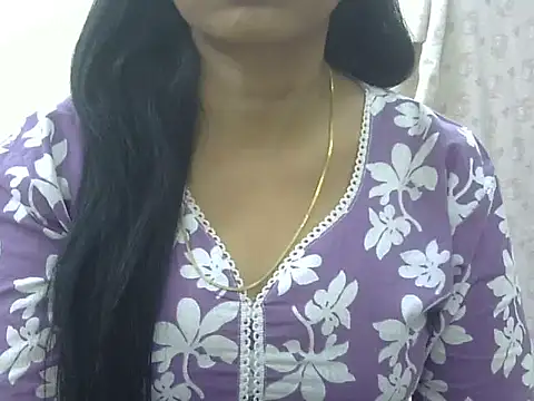 MISS SOMIYA online show from 11/09/25, 08:46